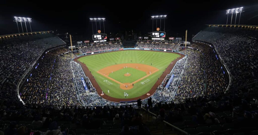 【MLB】ドジャースがICEの入場拒否　不法移民取り締まりか　ゲート前でデモ発生し騒然　パドレス戦開催に変更なし
